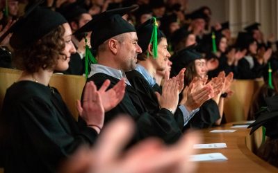 Photo Remise de diplomes applaudissements F Shapiro Mars
