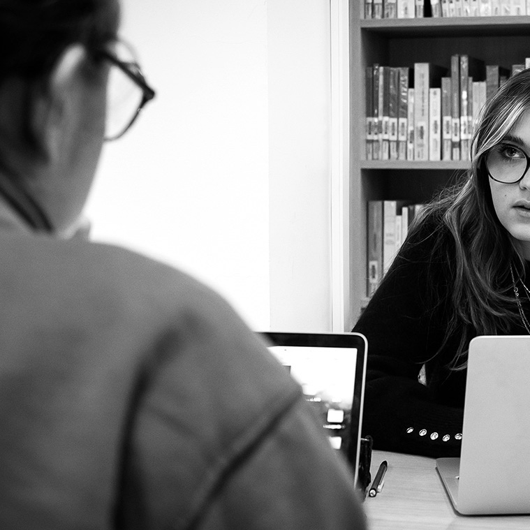 etudiantes en psycho comment devenir psychologue